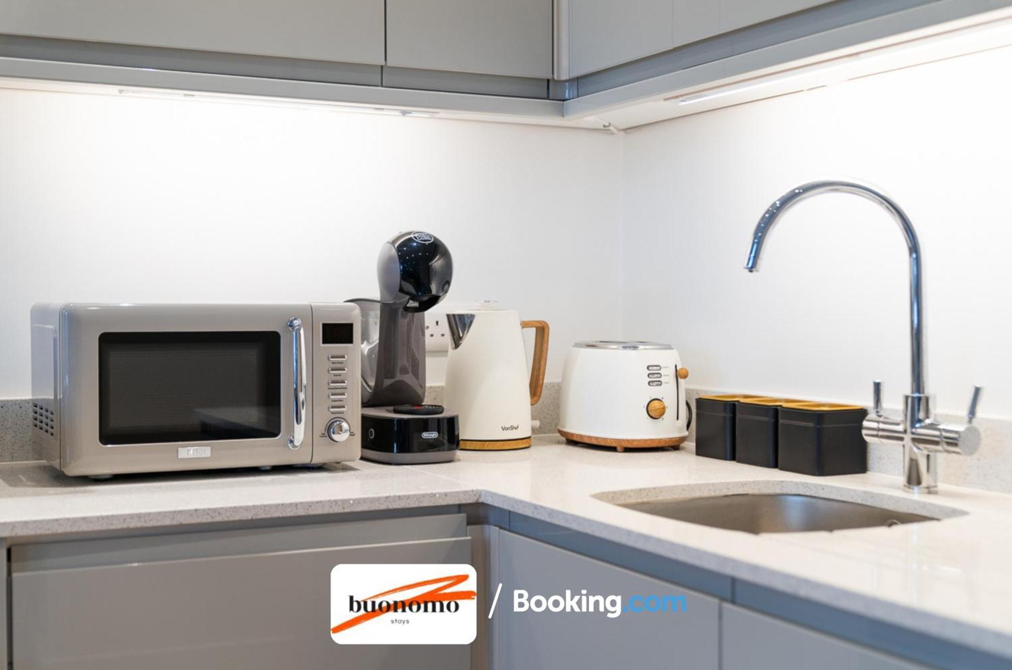 Two Bedroom Apartment At Buonomo Stays Short Lets & Serviced Accommodation Close To Wimbledon Tennis Courts Λονδίνο Εξωτερικό φωτογραφία