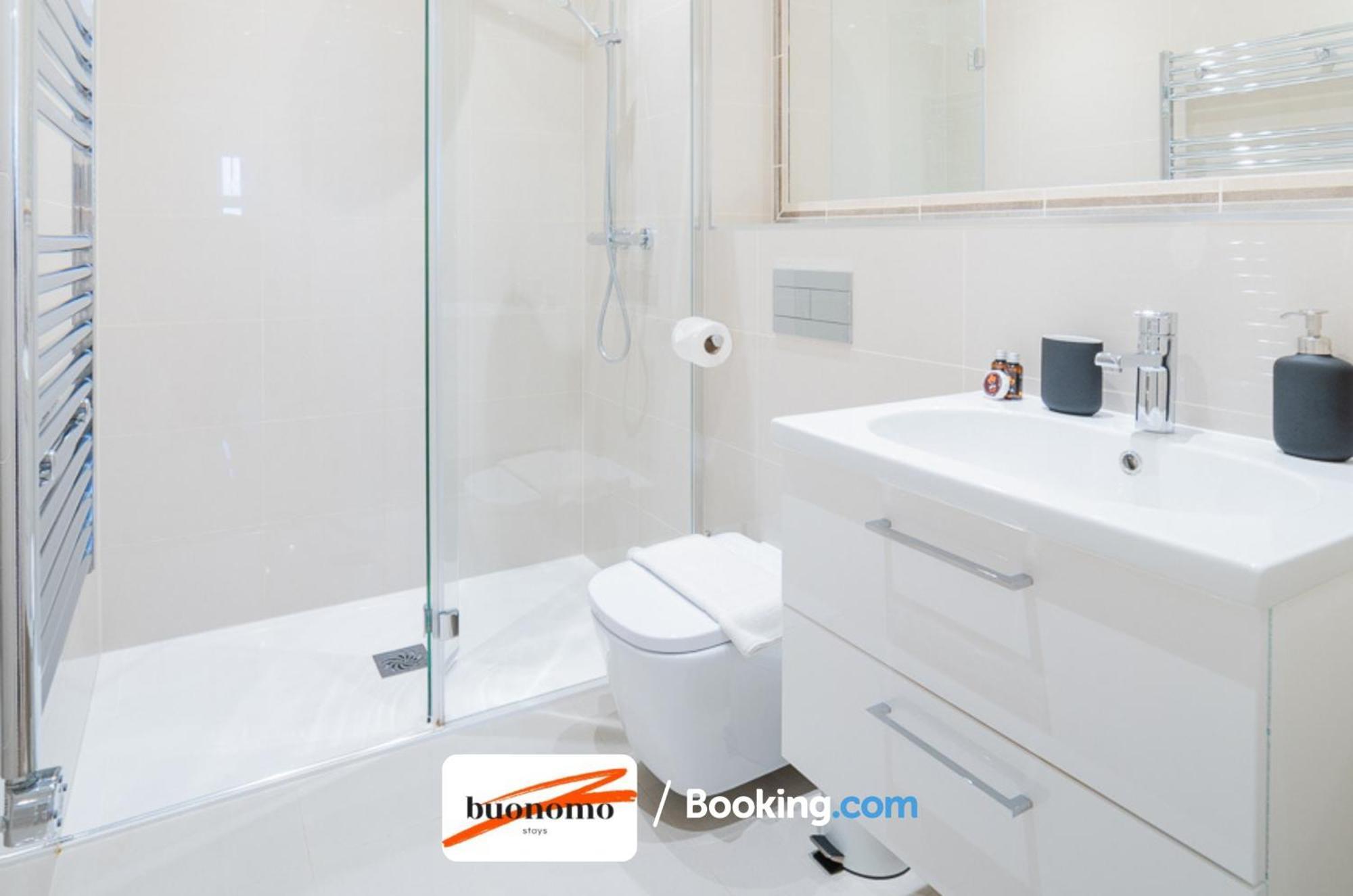 Two Bedroom Apartment At Buonomo Stays Short Lets & Serviced Accommodation Close To Wimbledon Tennis Courts Λονδίνο Εξωτερικό φωτογραφία