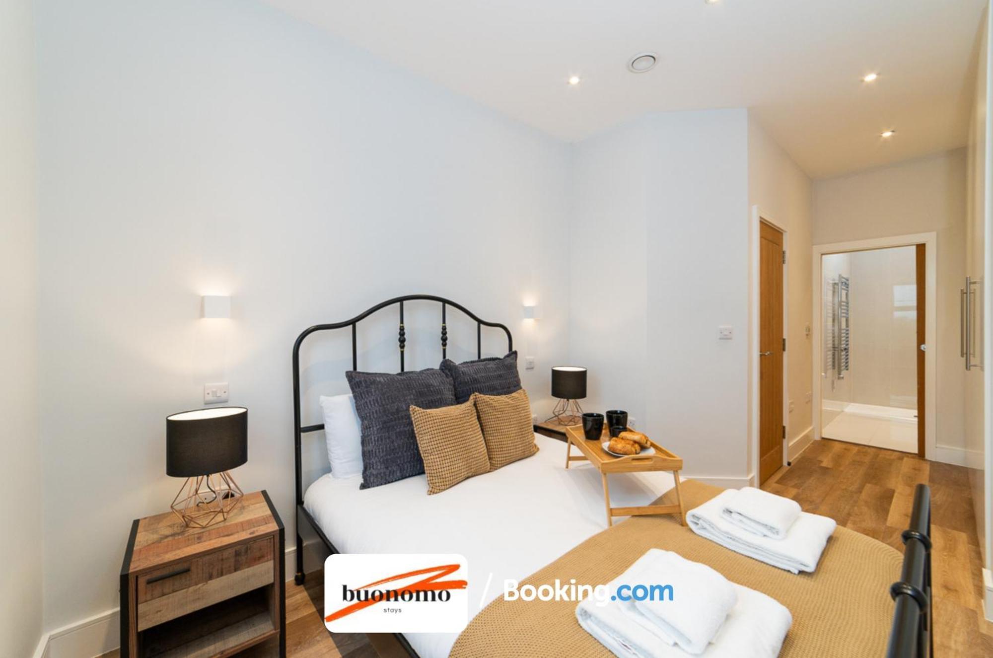 Two Bedroom Apartment At Buonomo Stays Short Lets & Serviced Accommodation Close To Wimbledon Tennis Courts Λονδίνο Εξωτερικό φωτογραφία