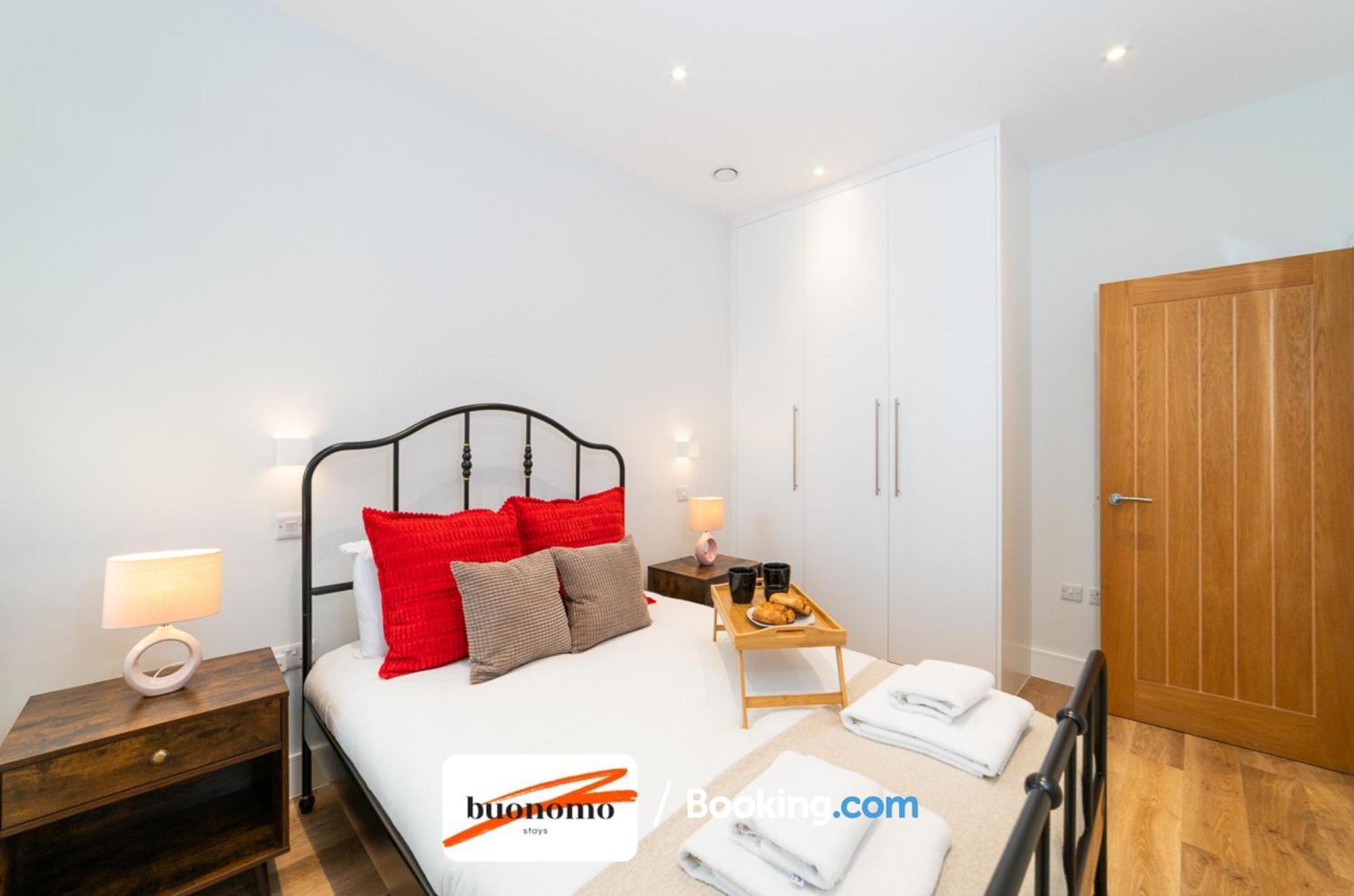 Two Bedroom Apartment At Buonomo Stays Short Lets & Serviced Accommodation Close To Wimbledon Tennis Courts Λονδίνο Εξωτερικό φωτογραφία