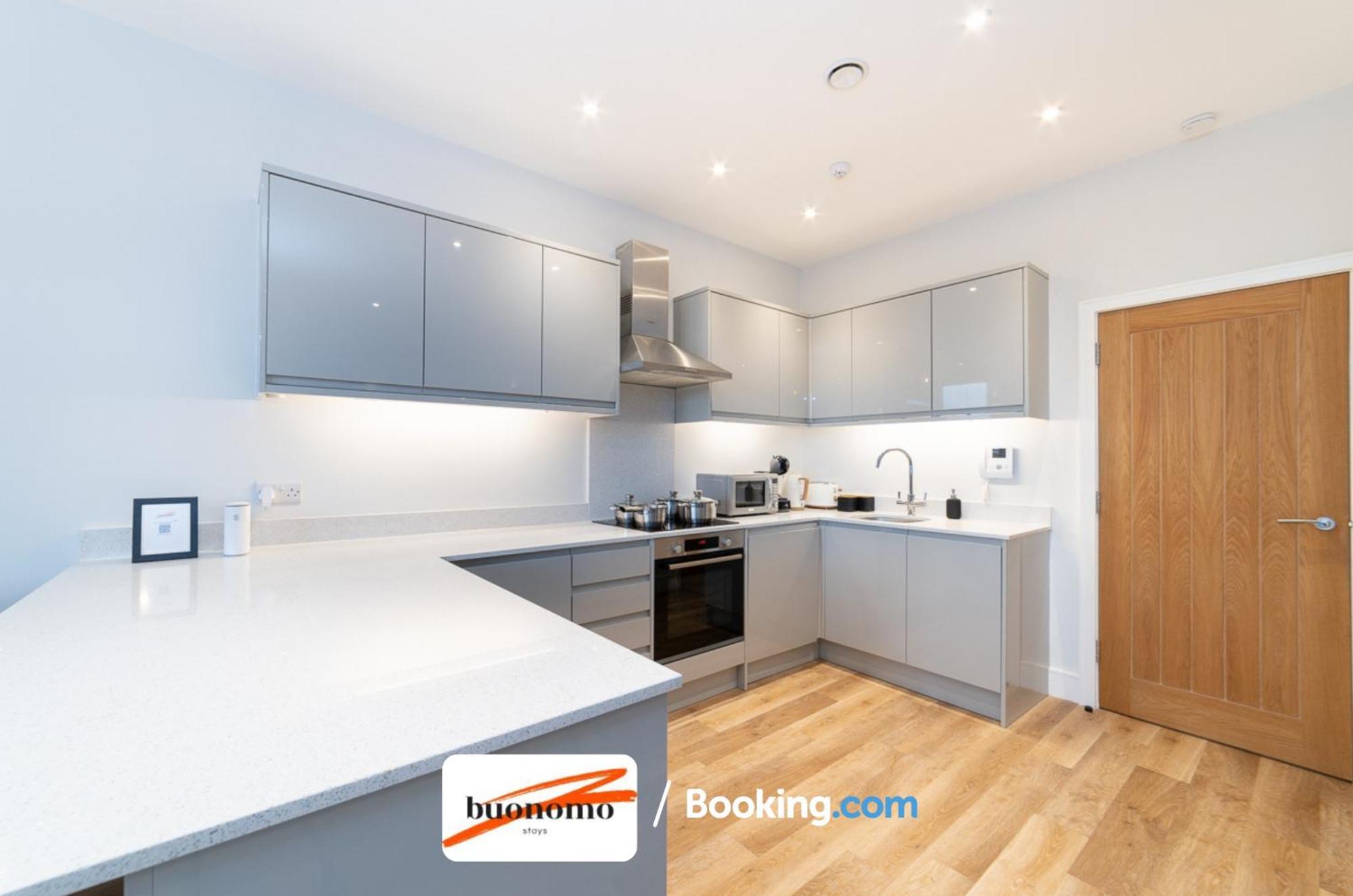 Two Bedroom Apartment At Buonomo Stays Short Lets & Serviced Accommodation Close To Wimbledon Tennis Courts Λονδίνο Εξωτερικό φωτογραφία